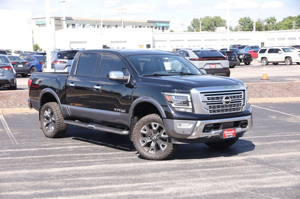 Used 2023 Nissan Titan Platinum Reserve w/ Moonroof Package AWD/4WD image 2