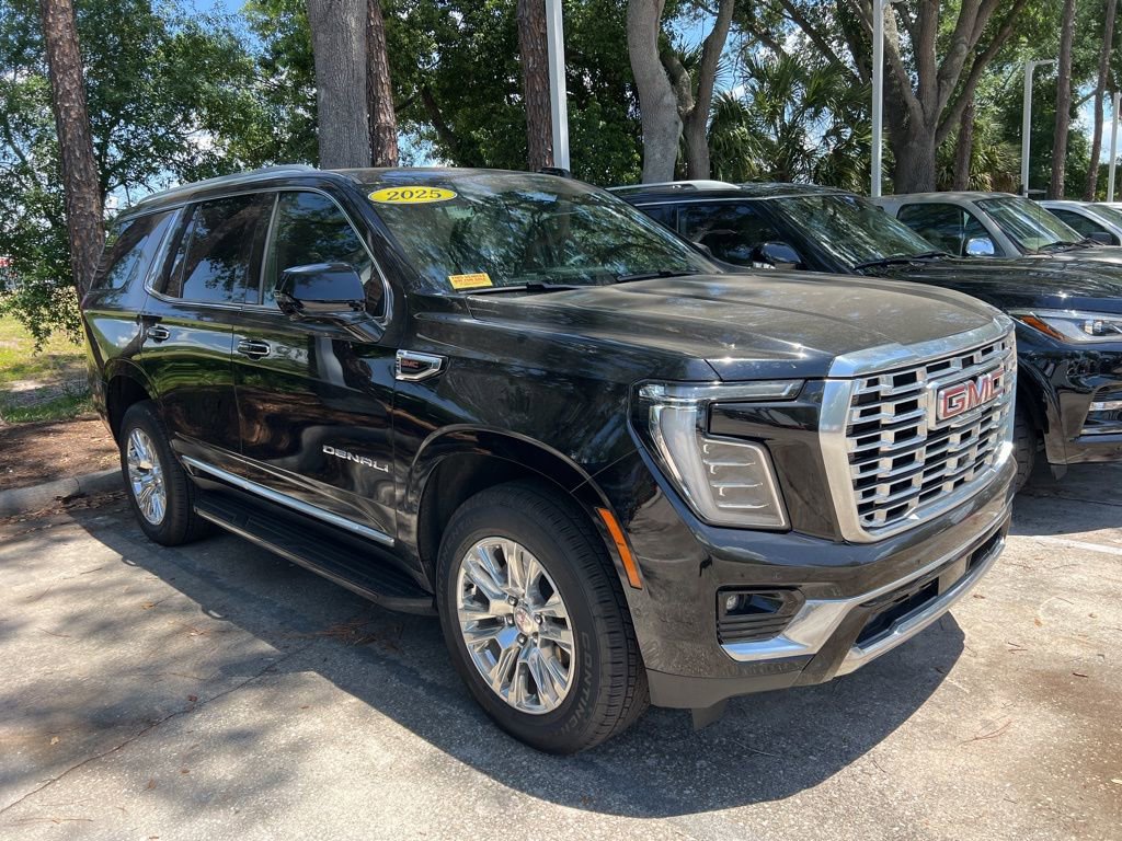 Used 2025 GMC Yukon Denali AWD/4WD image 3