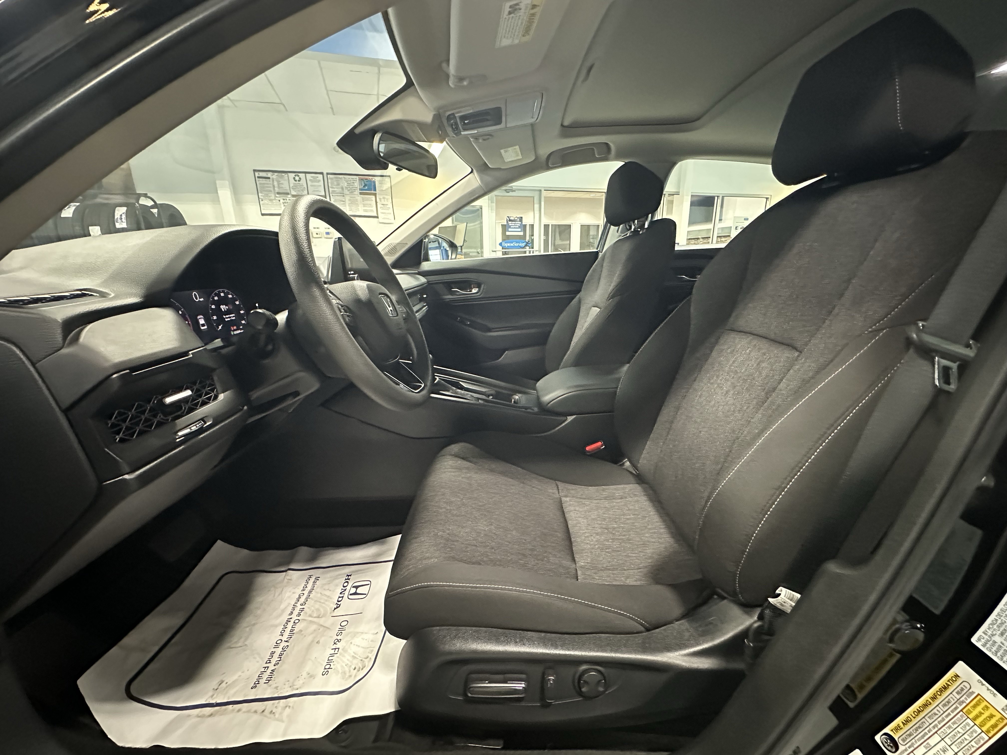Used 2023 Honda Accord EX image 7