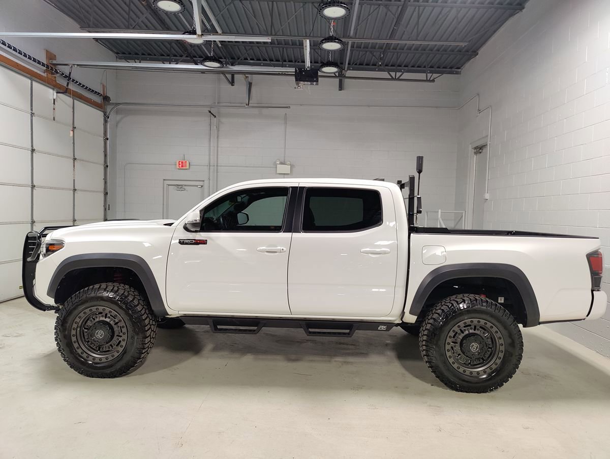 Used 2019 Toyota Tacoma TRD Pro AWD/4WD image 32