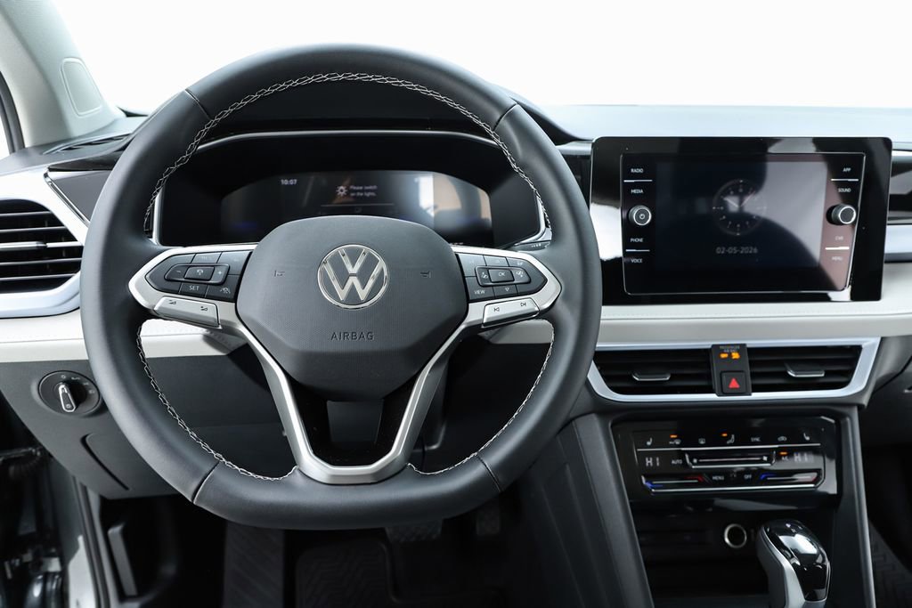New 2026 Volkswagen Taos SE image 20