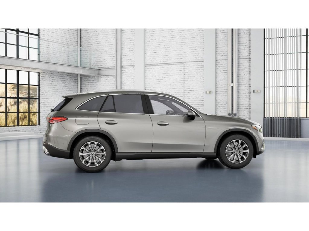 Used 2023 Mercedes-Benz GLC 300 4MATIC image 17