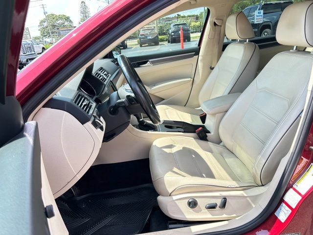 Used 2017 Volkswagen Passat 1.8T R-Line FWD image 26