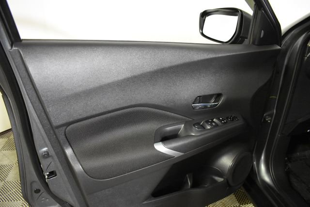 Used 2023 Nissan Kicks SV w/ Exterior Package FWD image 7