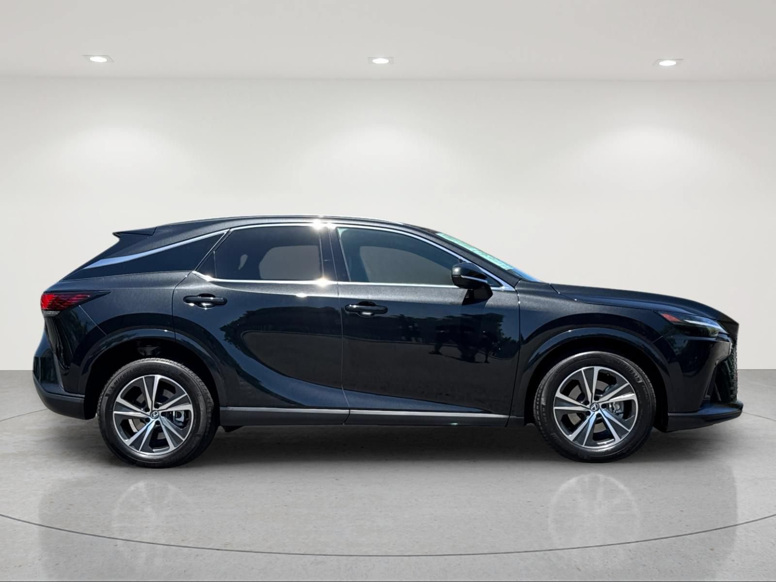 Used 2023 Lexus RX 350 Premium w/ Cold Area Package AWD/4WD image 6