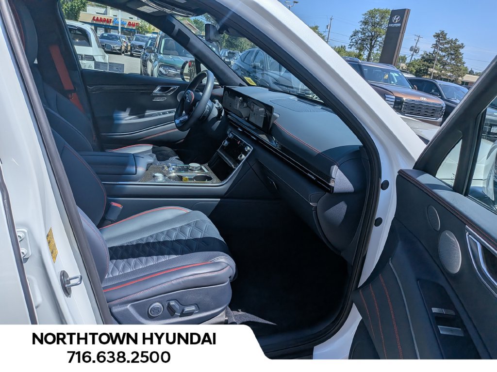 Used 2025 Genesis GV80 3.5T e-SC AWD/4WD image 42