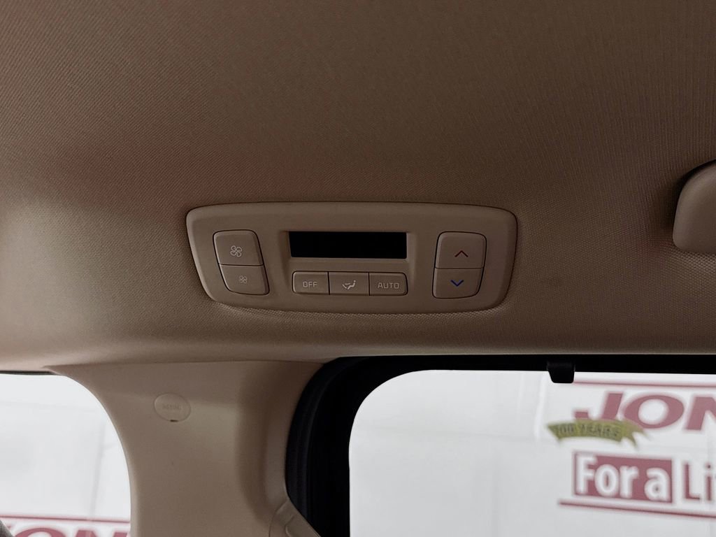 Used 2024 Kia Carnival SX Prestige image 31