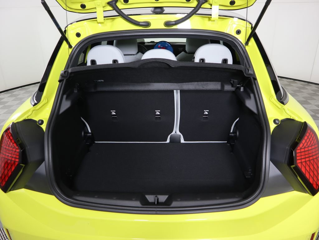 New 2026 MINI Cooper 4-Door Hardtop image 30