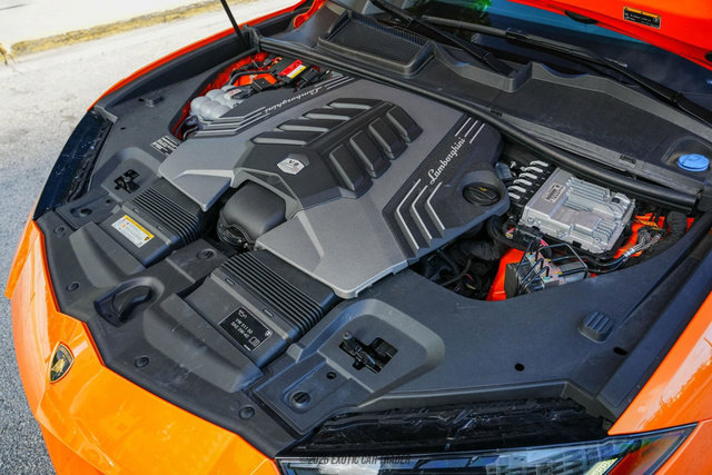 Used 2022 Lamborghini Urus image 16