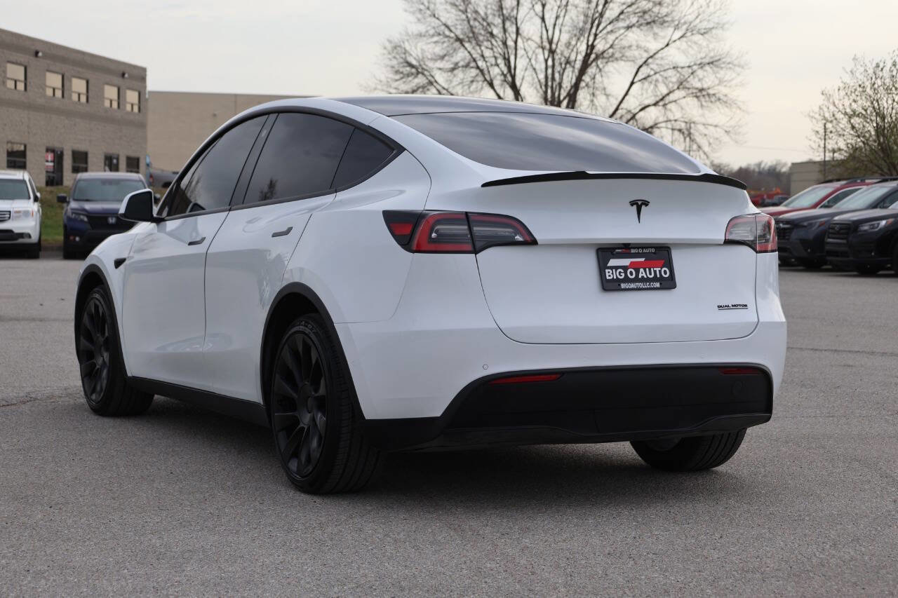 Used 2021 Tesla Model Y Long Range image 11