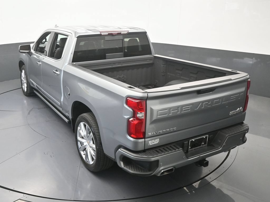 Used 2024 Chevrolet Silverado 1500 High Country w/ Technology Package AWD/4WD image 60