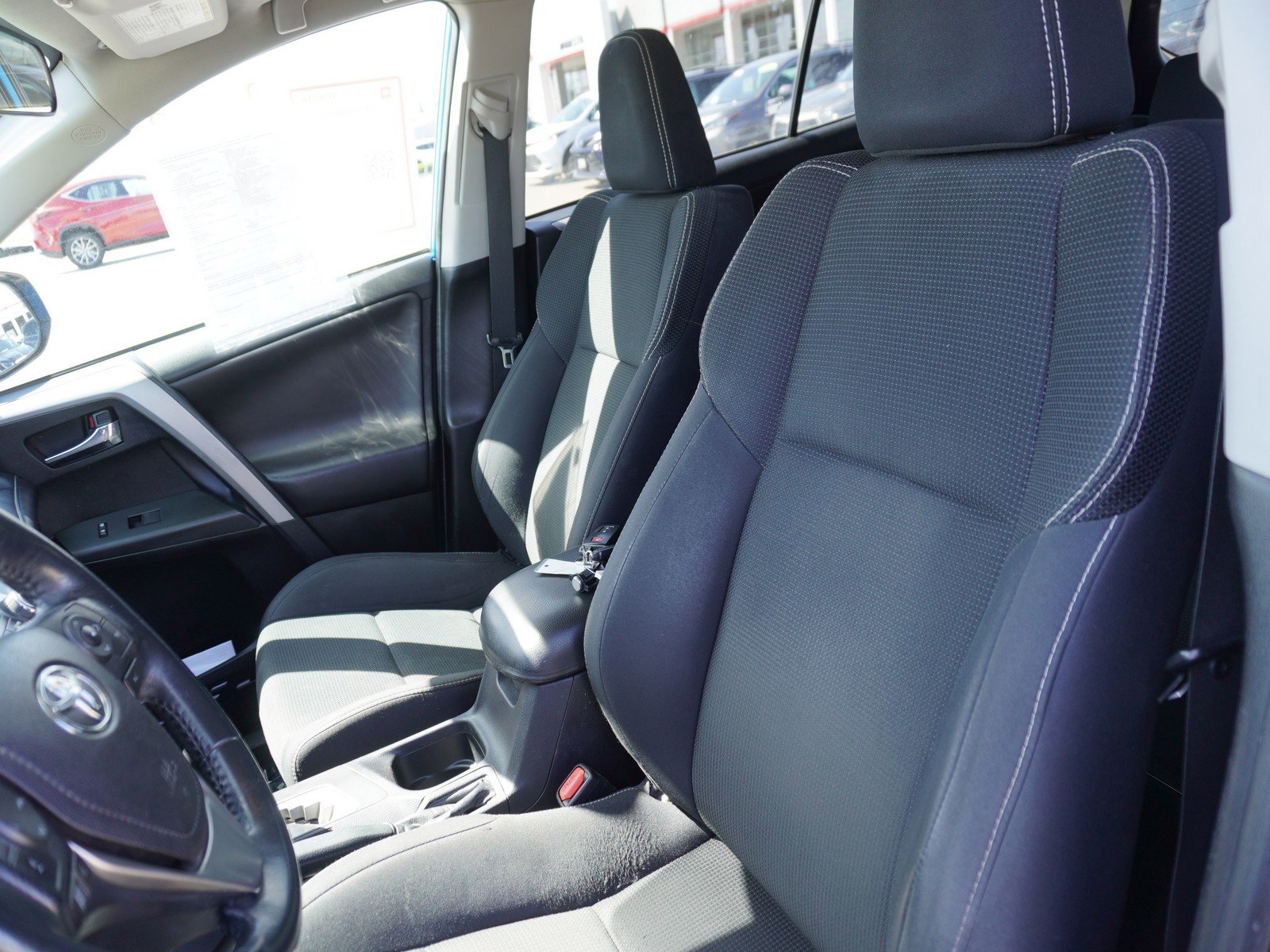 Used 2018 Toyota RAV4 XLE w/ Plus Extra Value Package AWD/4WD image 22
