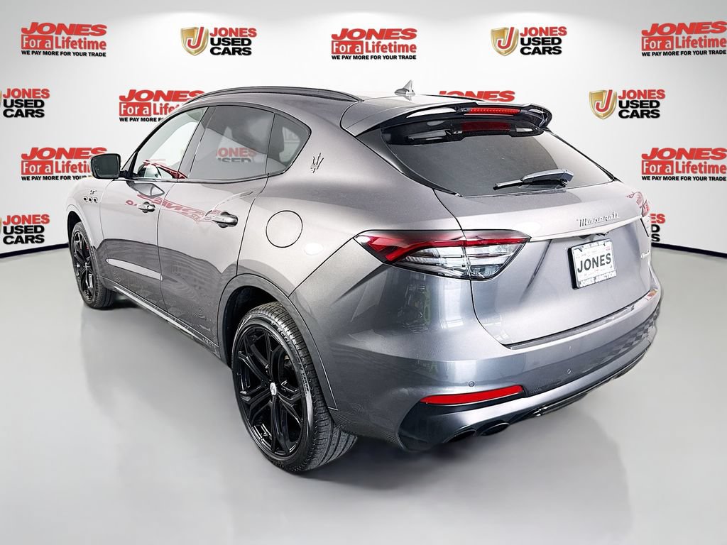 Used 2022 Maserati Levante GT AWD/4WD image 2