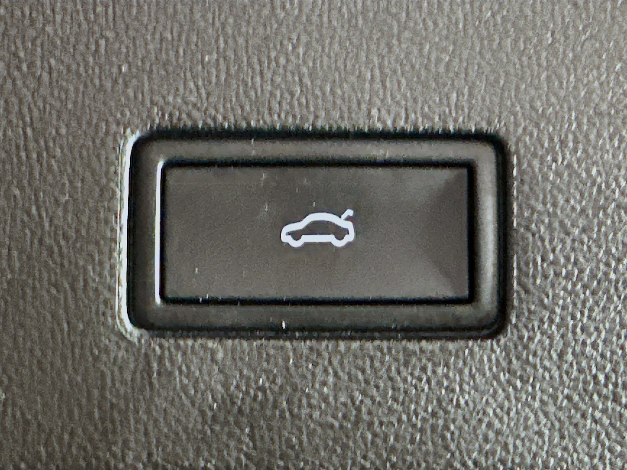 Used 2025 Volkswagen Atlas SE image 30