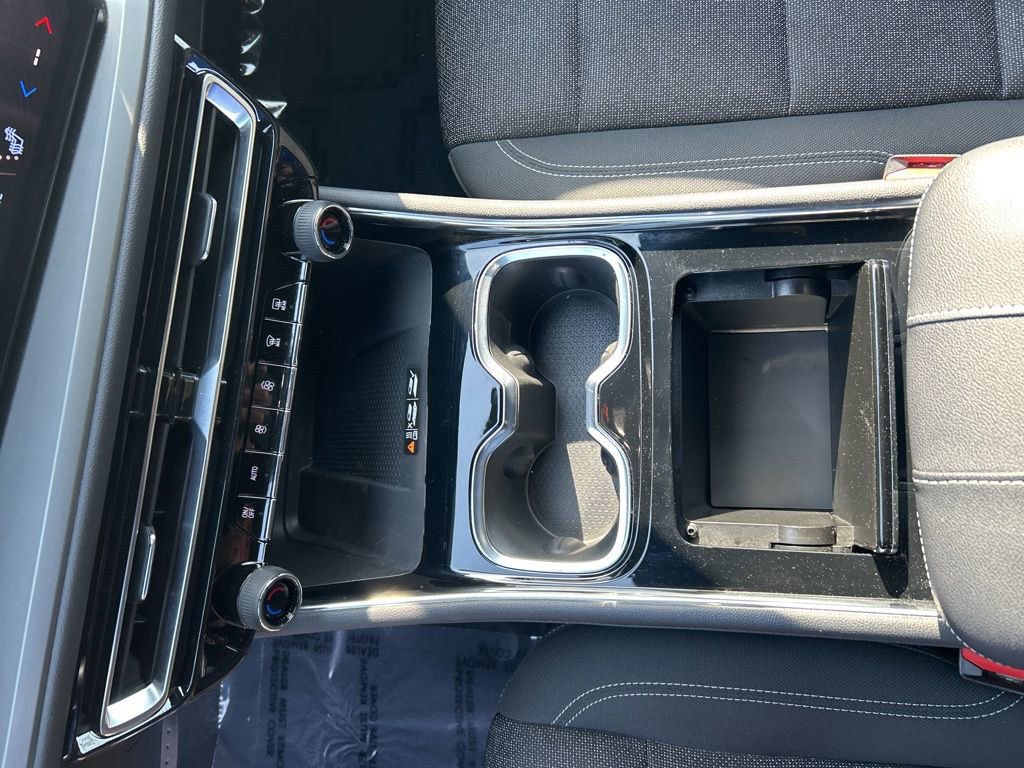 Used 2024 Chevrolet Traverse LT w/ Trailering Package image 18