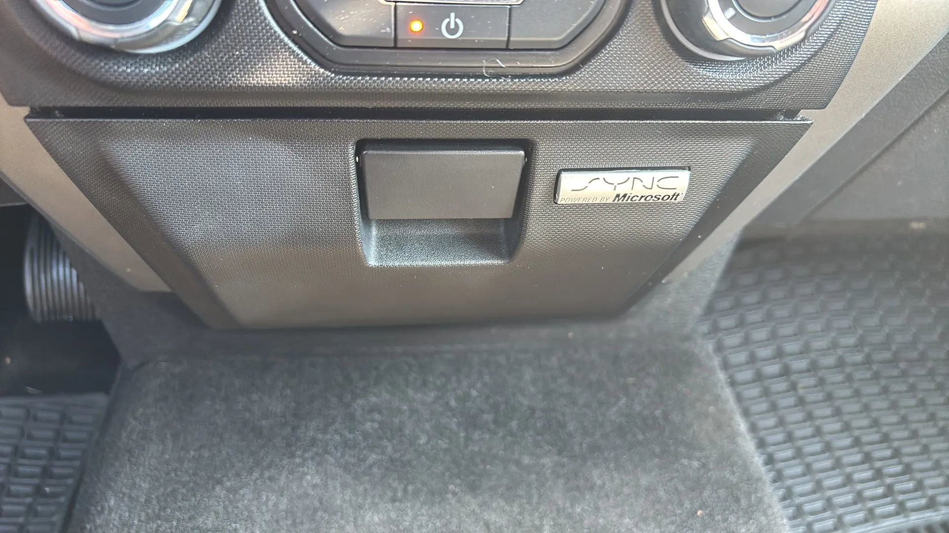 Used 2013 Ford F150 XLT w/ Luxury Equipment Group image 41