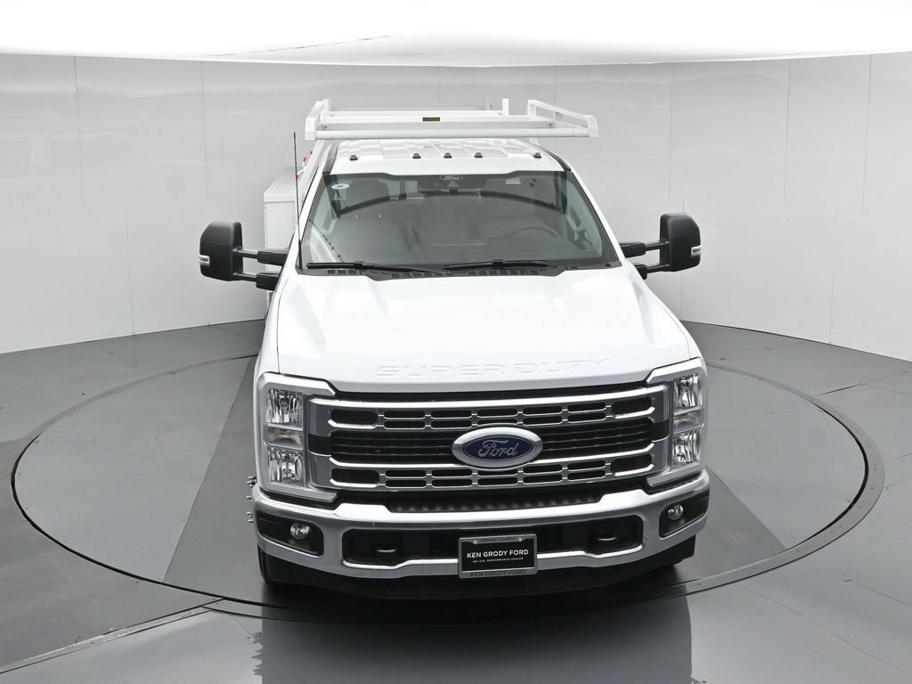 New 2026 Ford F350 XL w/ XL Chrome Package RWD image 42