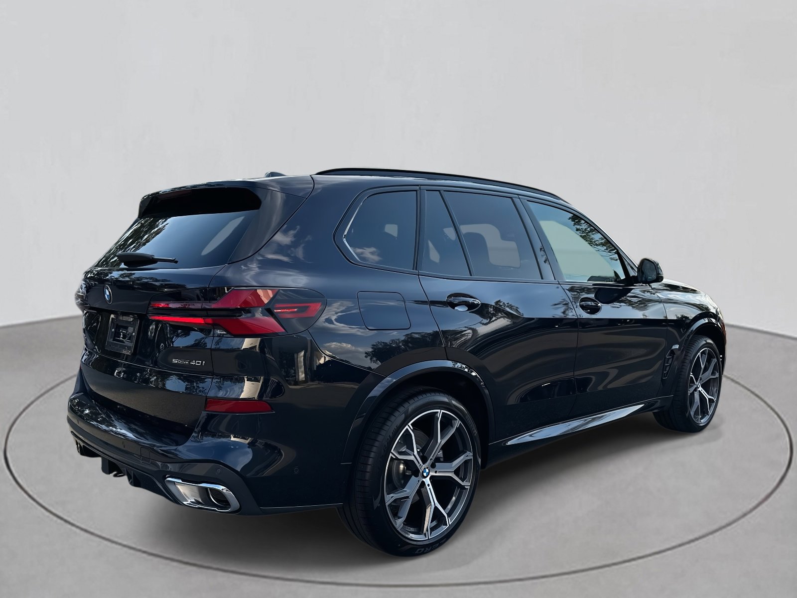 New 2026 BMW X5 sDrive40i w/ M Sport Package image 5