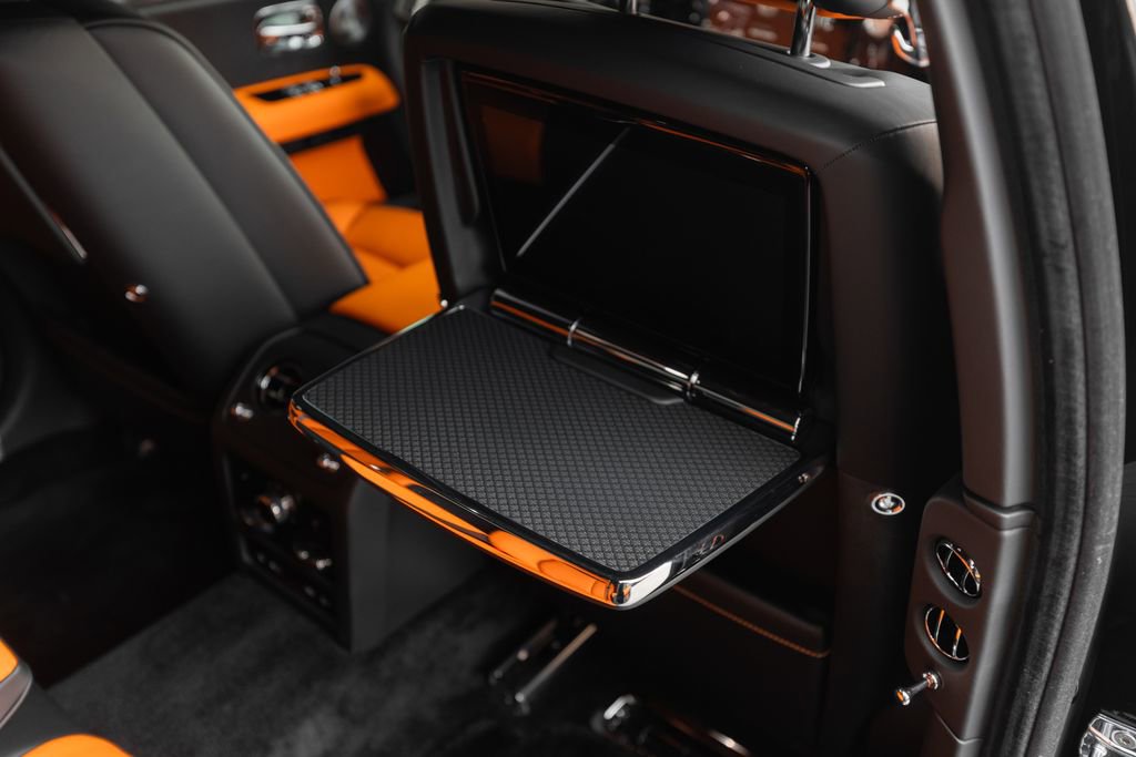 Used 2025 Rolls-Royce Ghost Black Badge AWD/4WD image 33