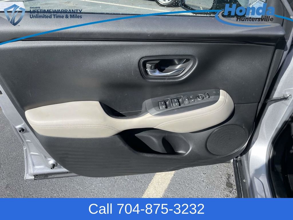 Used 2023 Honda HR-V LX image 24