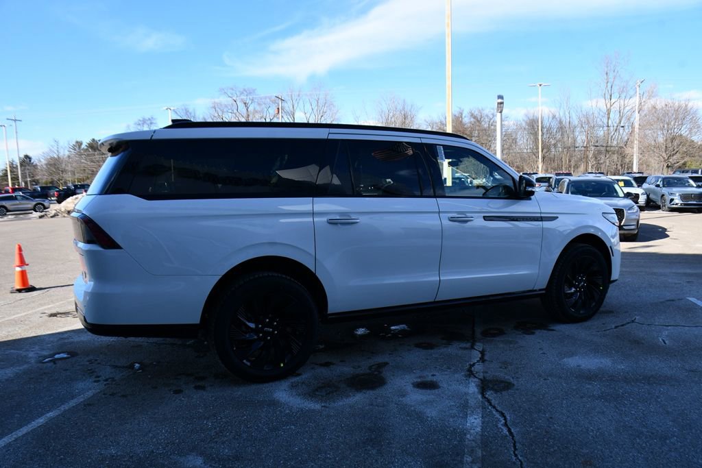 New 2026 Lincoln Navigator L Reserve w/ Jet Appearance Package image 7