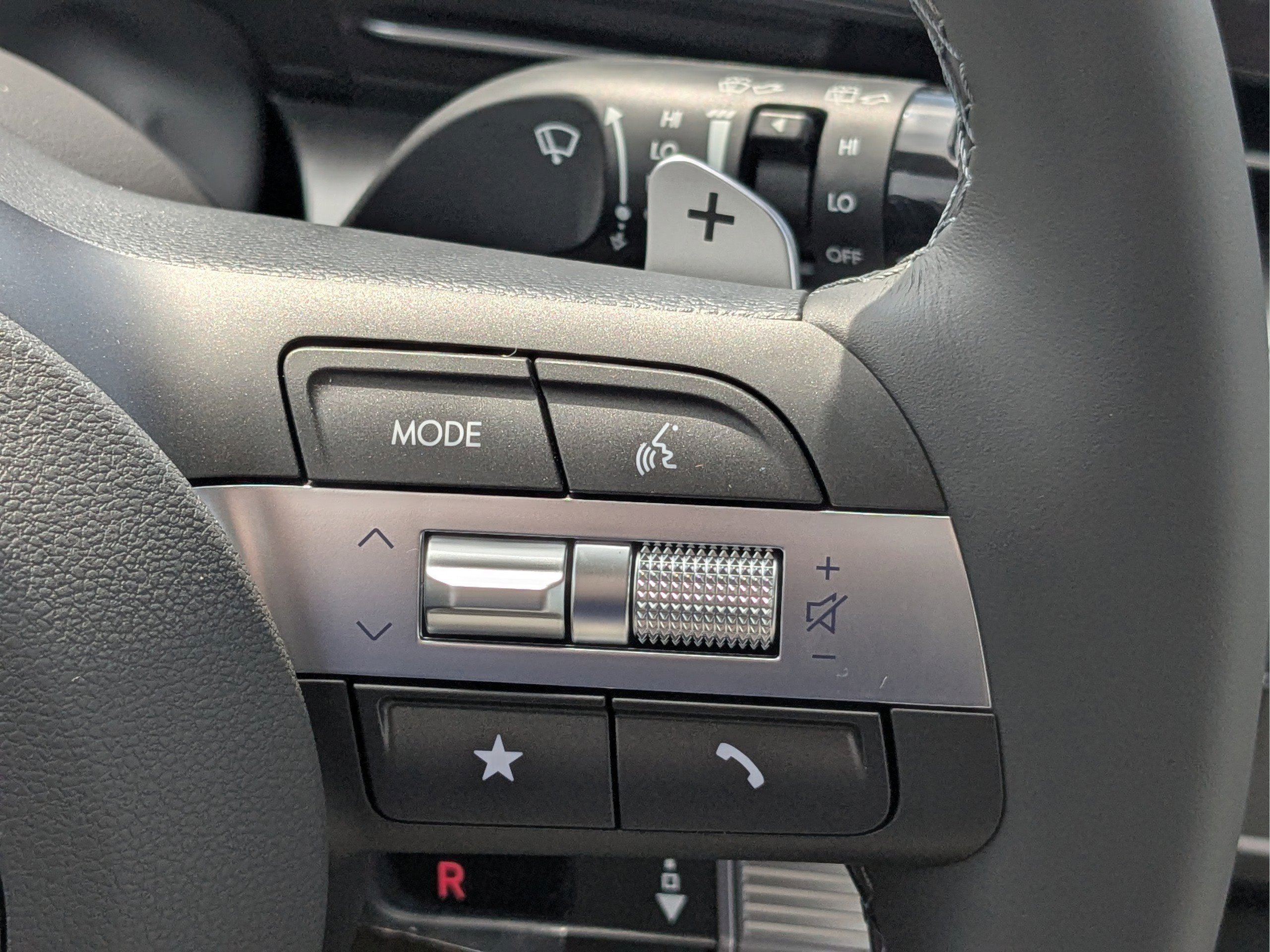 New 2026 Hyundai Kona SEL Premium FWD image 28