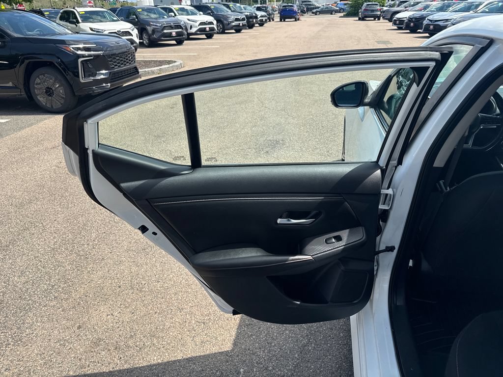 Used 2021 Nissan Sentra SR w/ Trunk Package FWD image 36