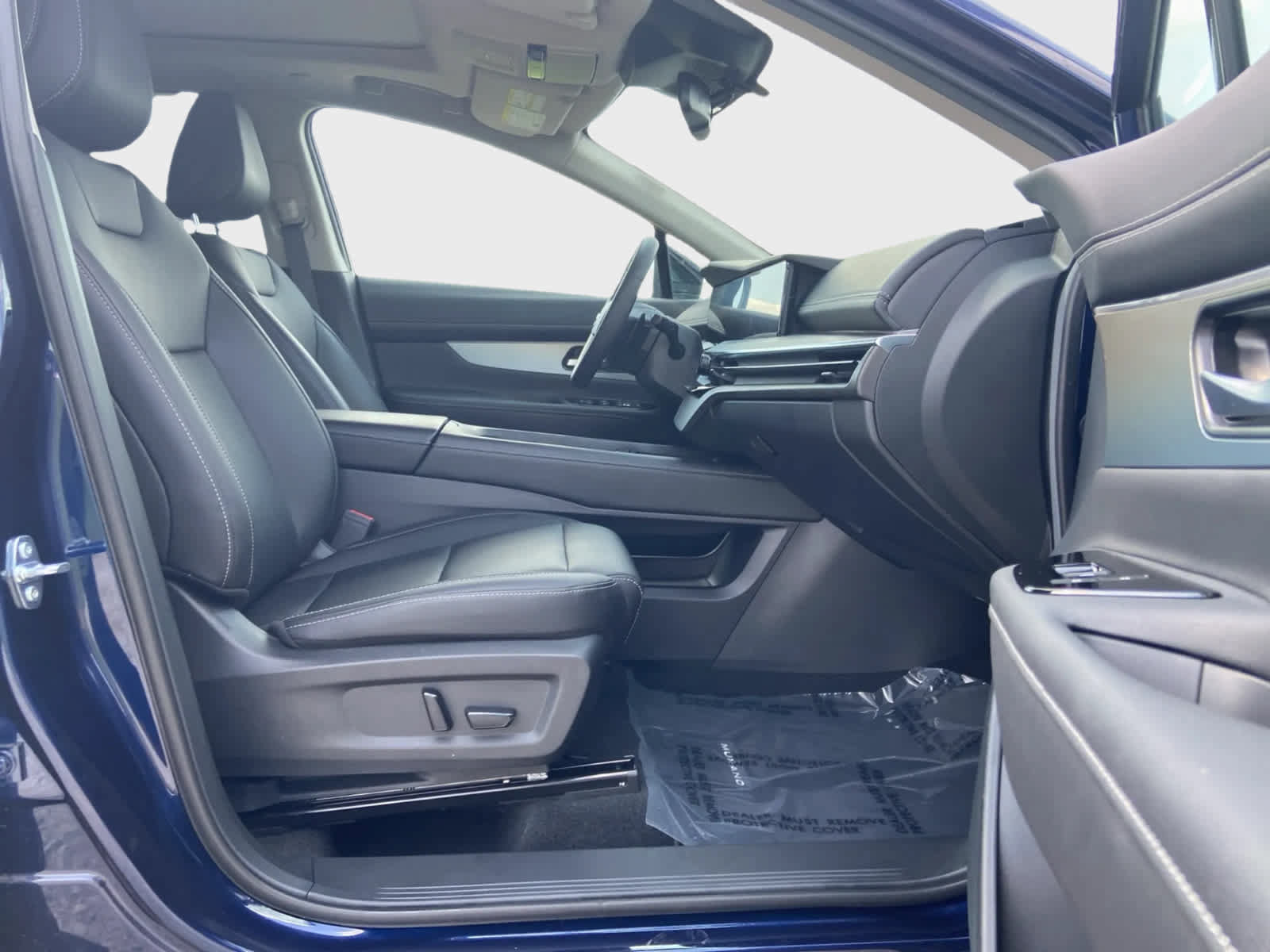 Used 2025 Nissan Murano SL AWD/4WD image 16