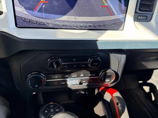 Used 2025 Ford Bronco Heritage Edition image 28
