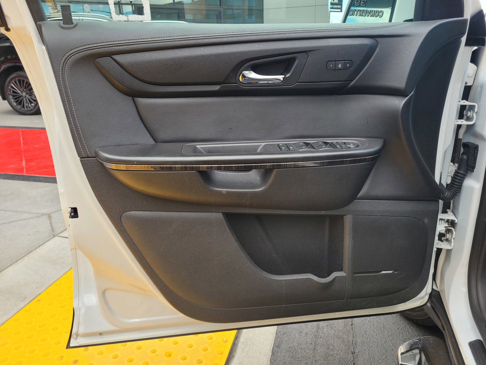 Used 2017 GMC Acadia Limited SLT image 18
