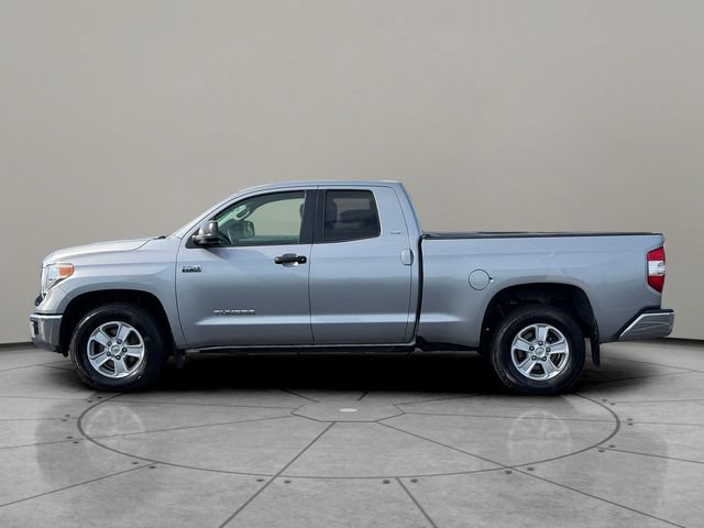 Used 2017 Toyota Tundra SR AWD/4WD image 3