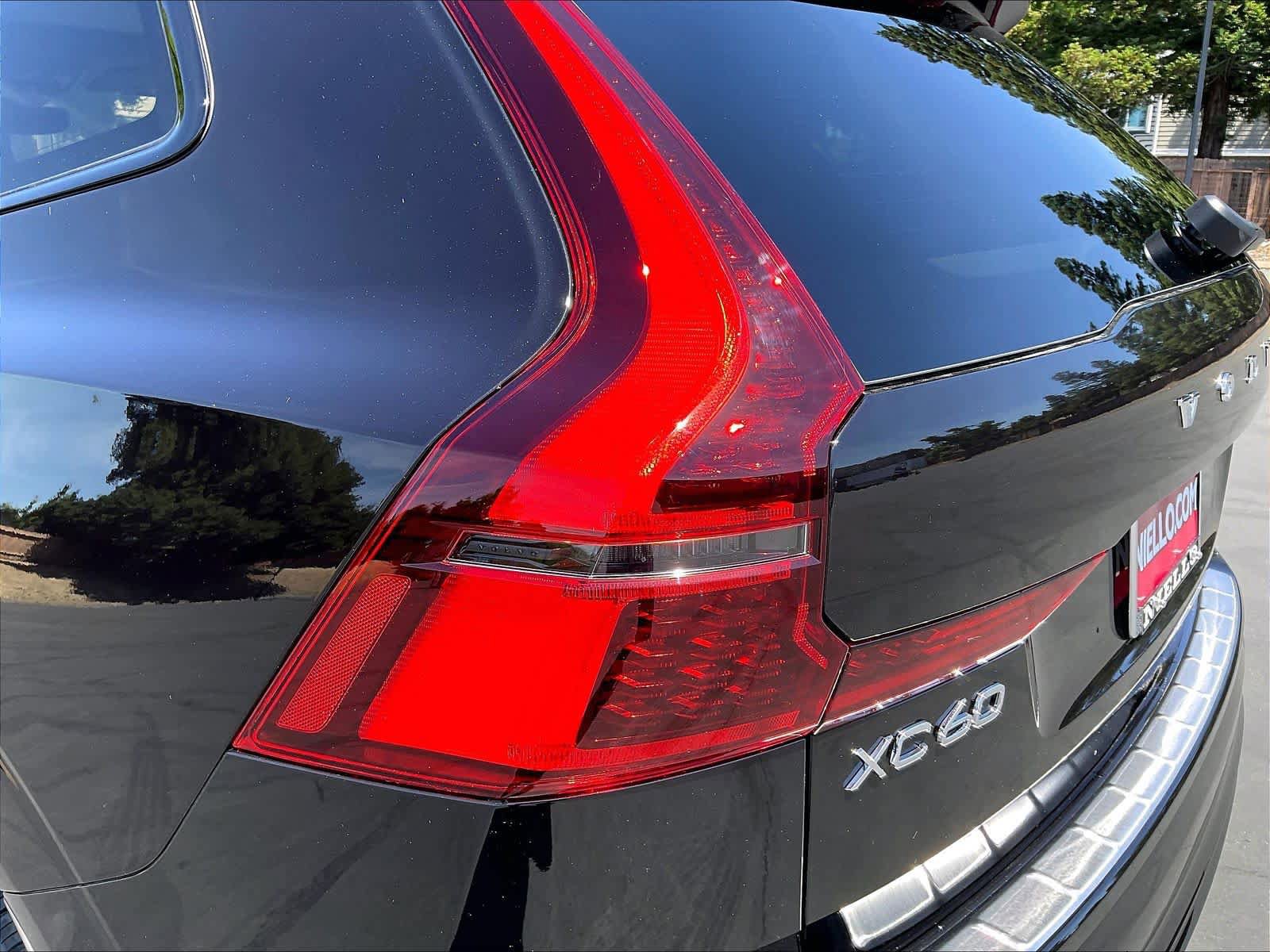 New 2026 Volvo XC60 T8 Ultra w/ Climate Package AWD/4WD image 24