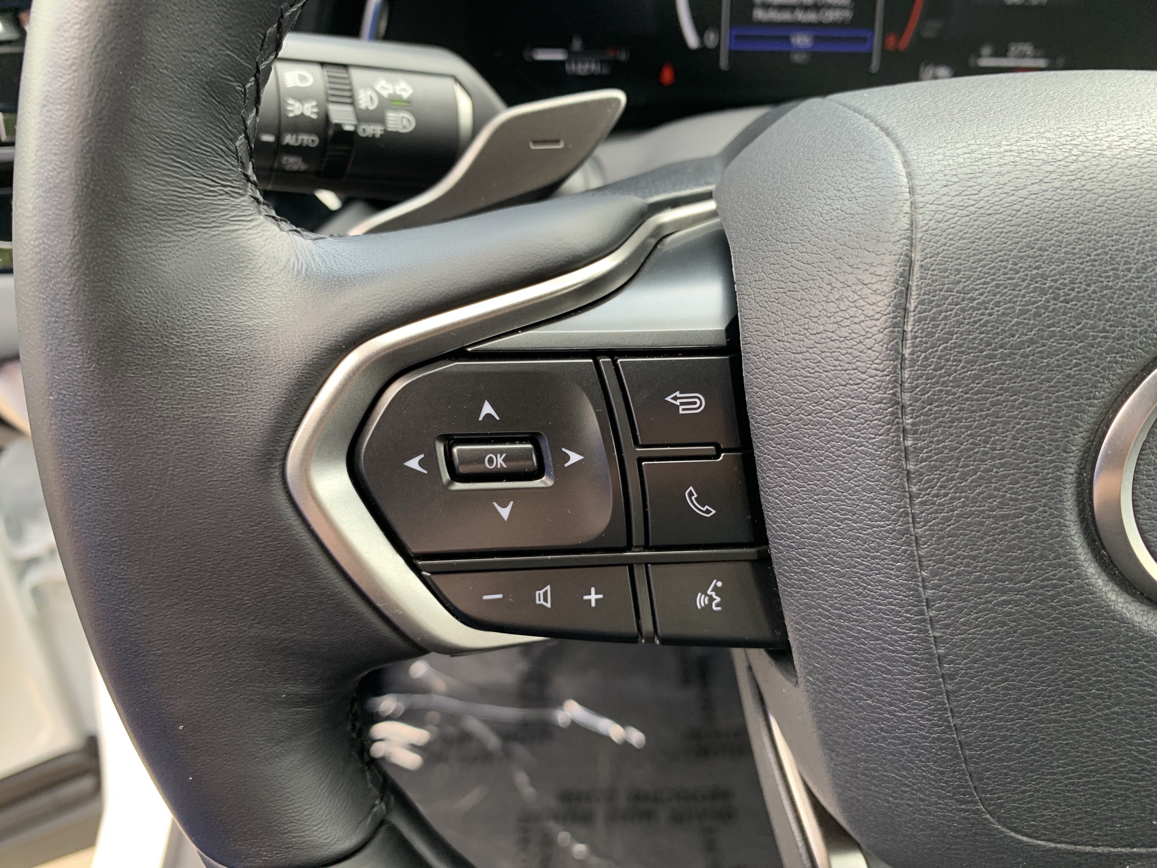 Certified 2025 Lexus RX 350 Premium w/ Accessory Package (Z1) FWD image 19