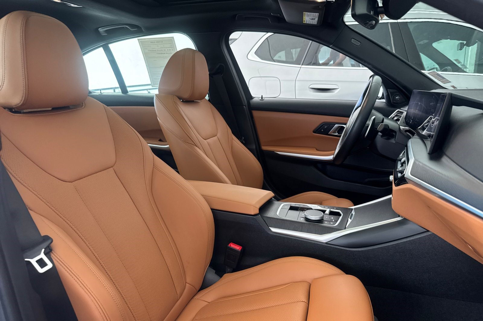 Used 2024 BMW 330i Sedan w/ M Sport Package RWD image 26