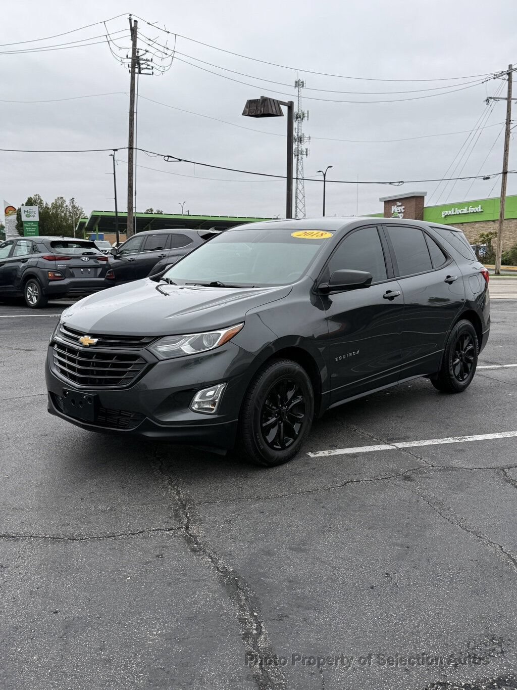 Used 2018 Chevrolet Equinox LS FWD image 4