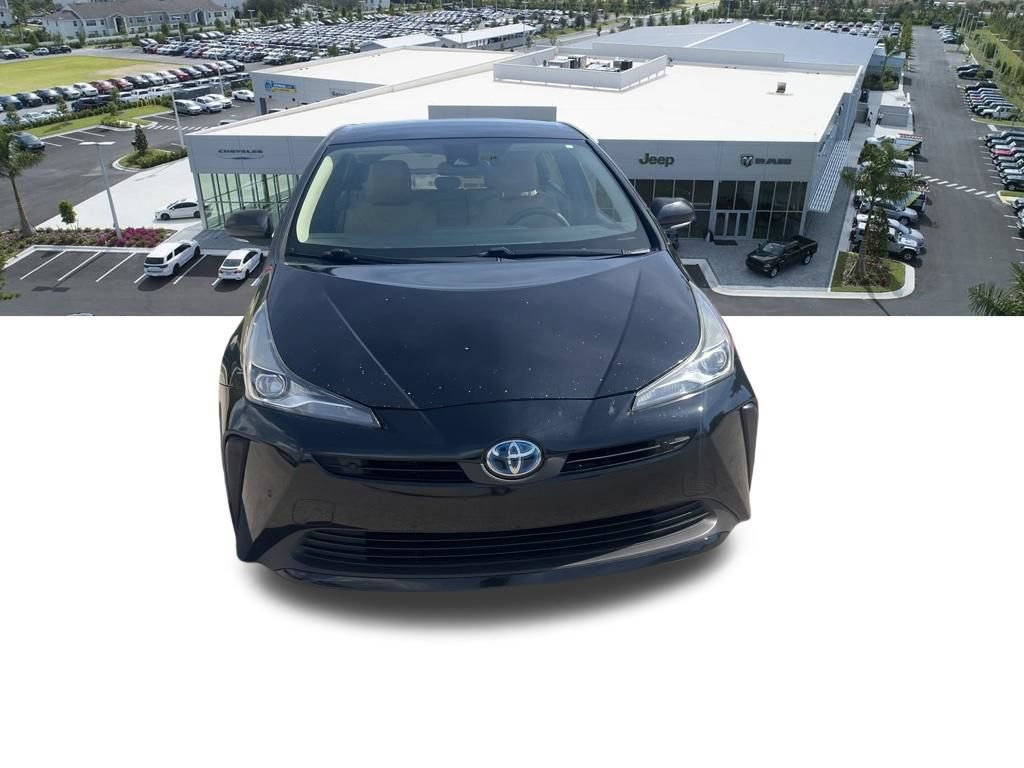 Used 2021 Toyota Prius LE FWD image 5