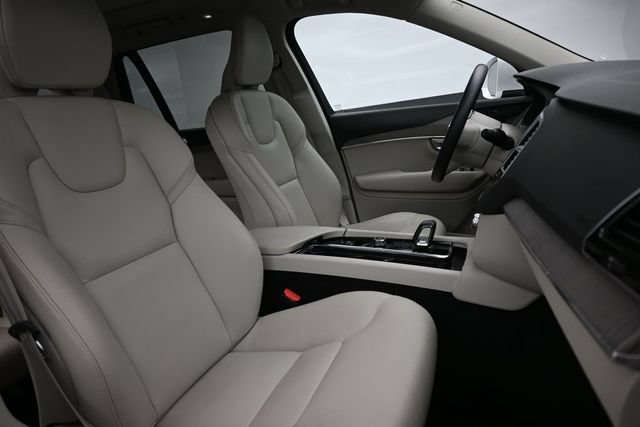 Used 2023 Volvo XC90 B6 Plus w/ Protection Package Premier AWD/4WD image 35