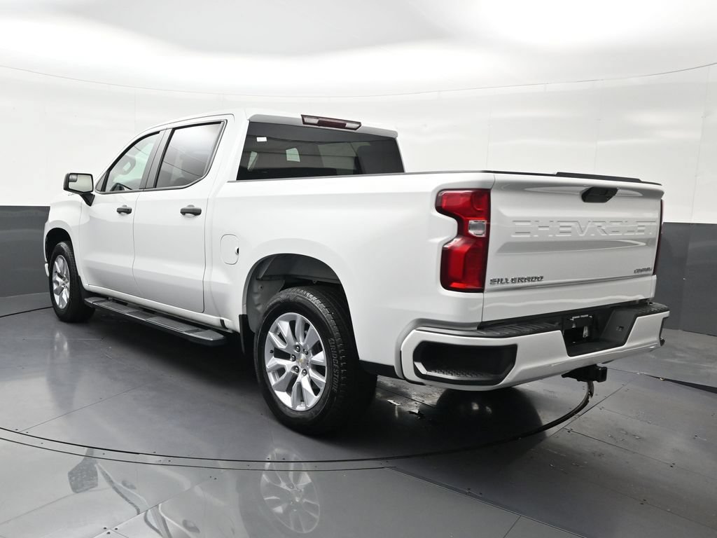 Used 2020 Chevrolet Silverado 1500 Custom w/ Custom Value Package RWD image 3