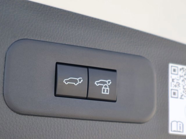 Certified 2025 Toyota Crown Signia w/ Advanced Technology Package AWD/4WD image 7