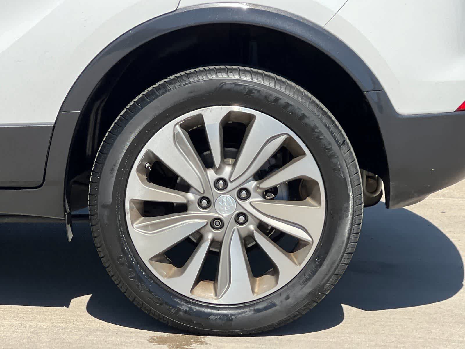 Used 2019 Buick Encore Preferred AWD/4WD image 27