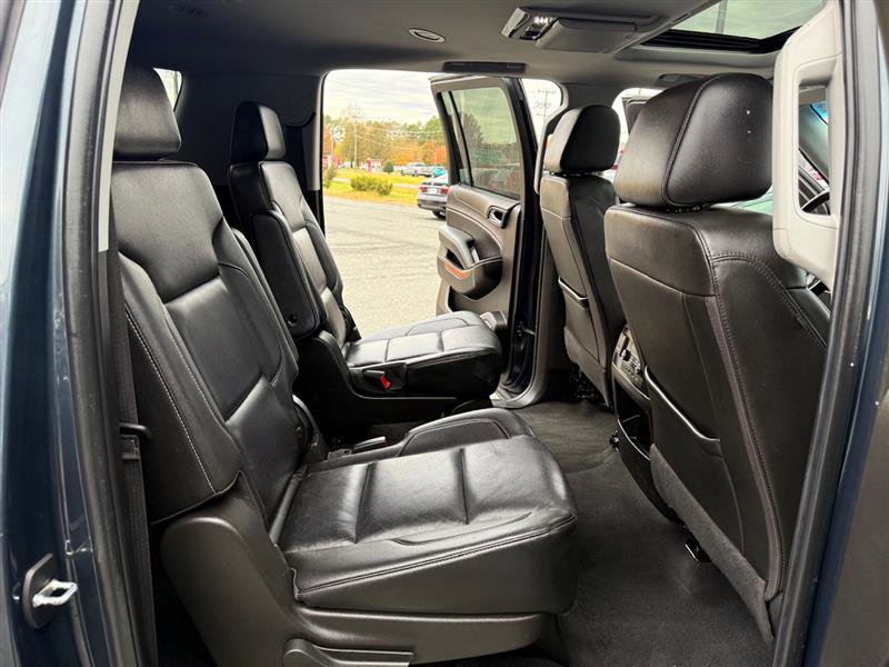 Used 2019 Chevrolet Suburban Premier image 20