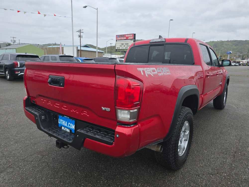 Used 2016 Toyota Tacoma TRD Off-Road w/ Premium & Technology Package image 5