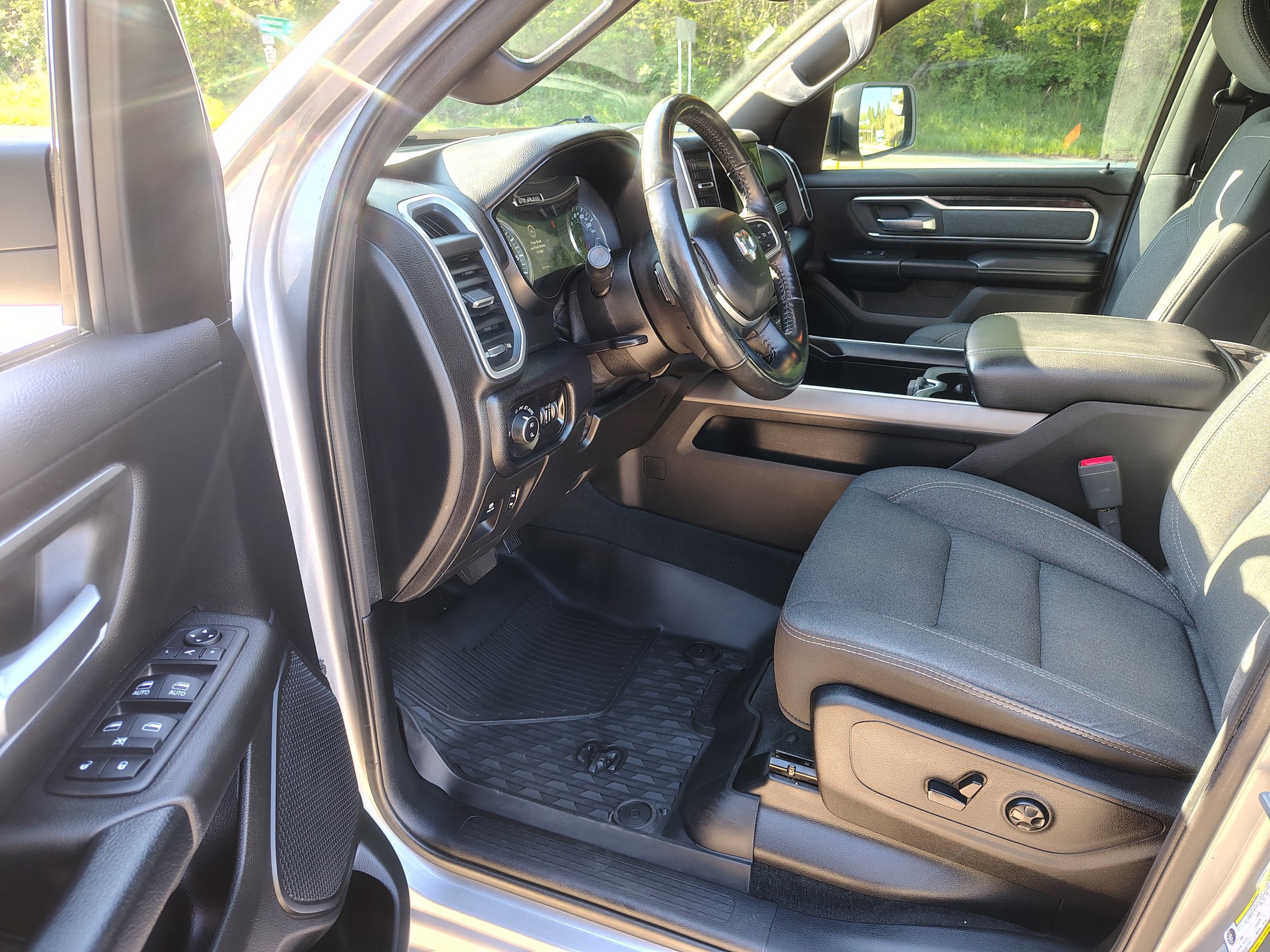 Certified 2019 RAM 1500 Big Horn AWD/4WD image 15
