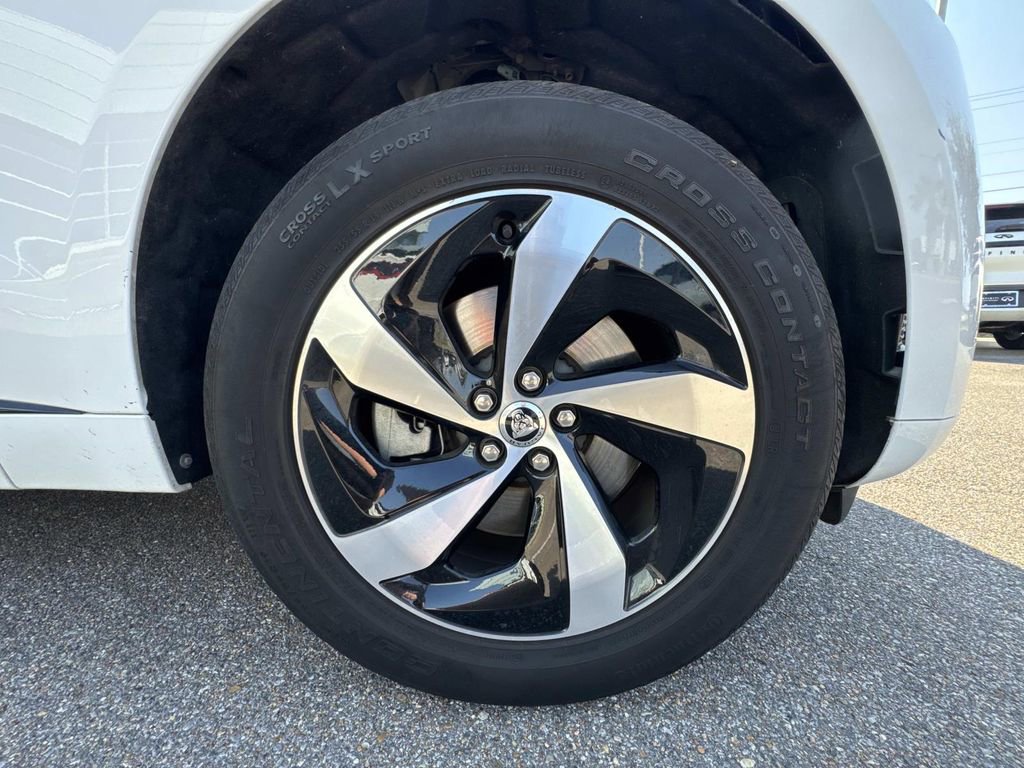 Used 2024 Jaguar F-PACE R-Dynamic S image 4