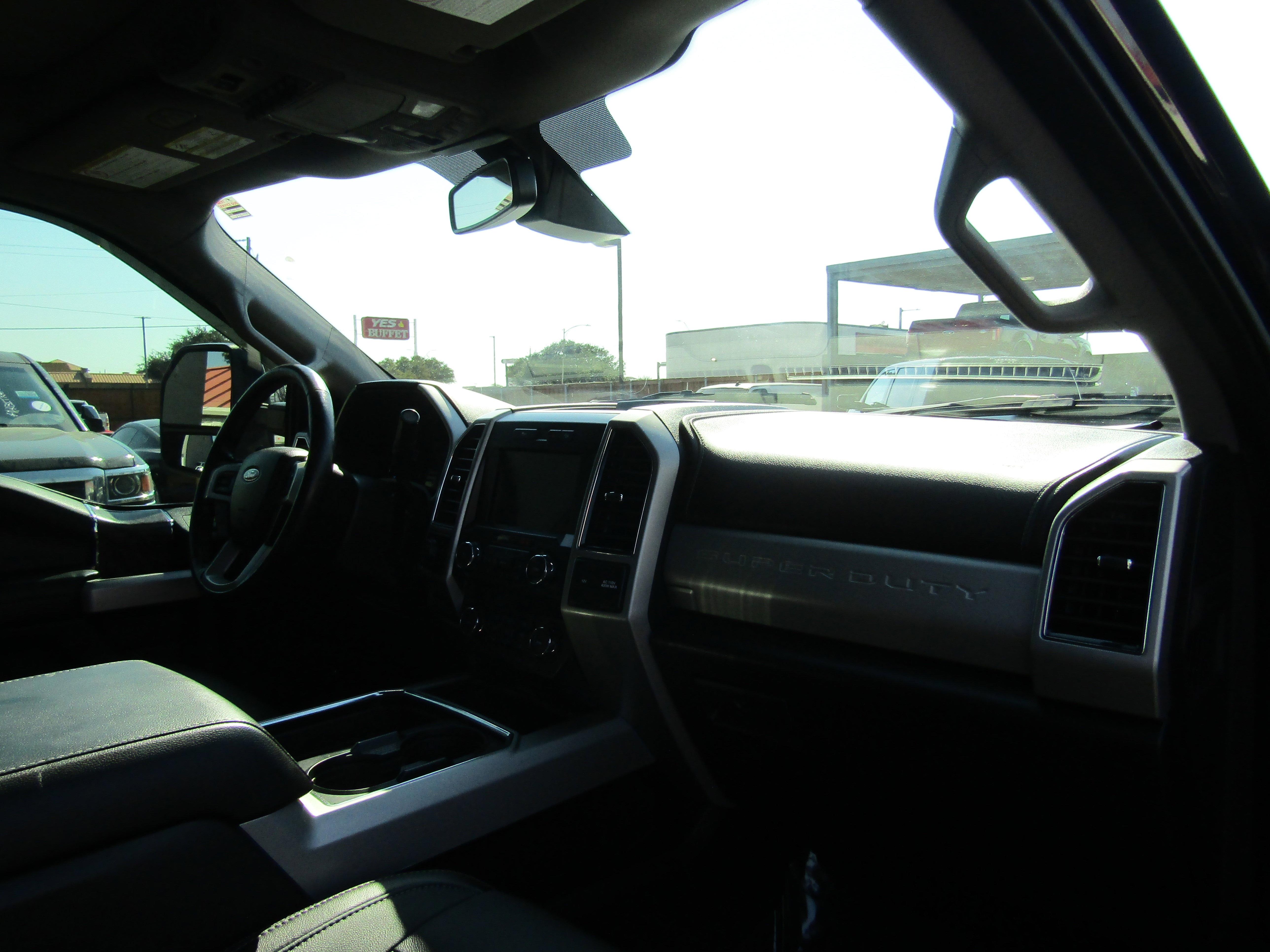 Used 2019 Ford F250 Lariat w/ Lariat Ultimate Package image 11