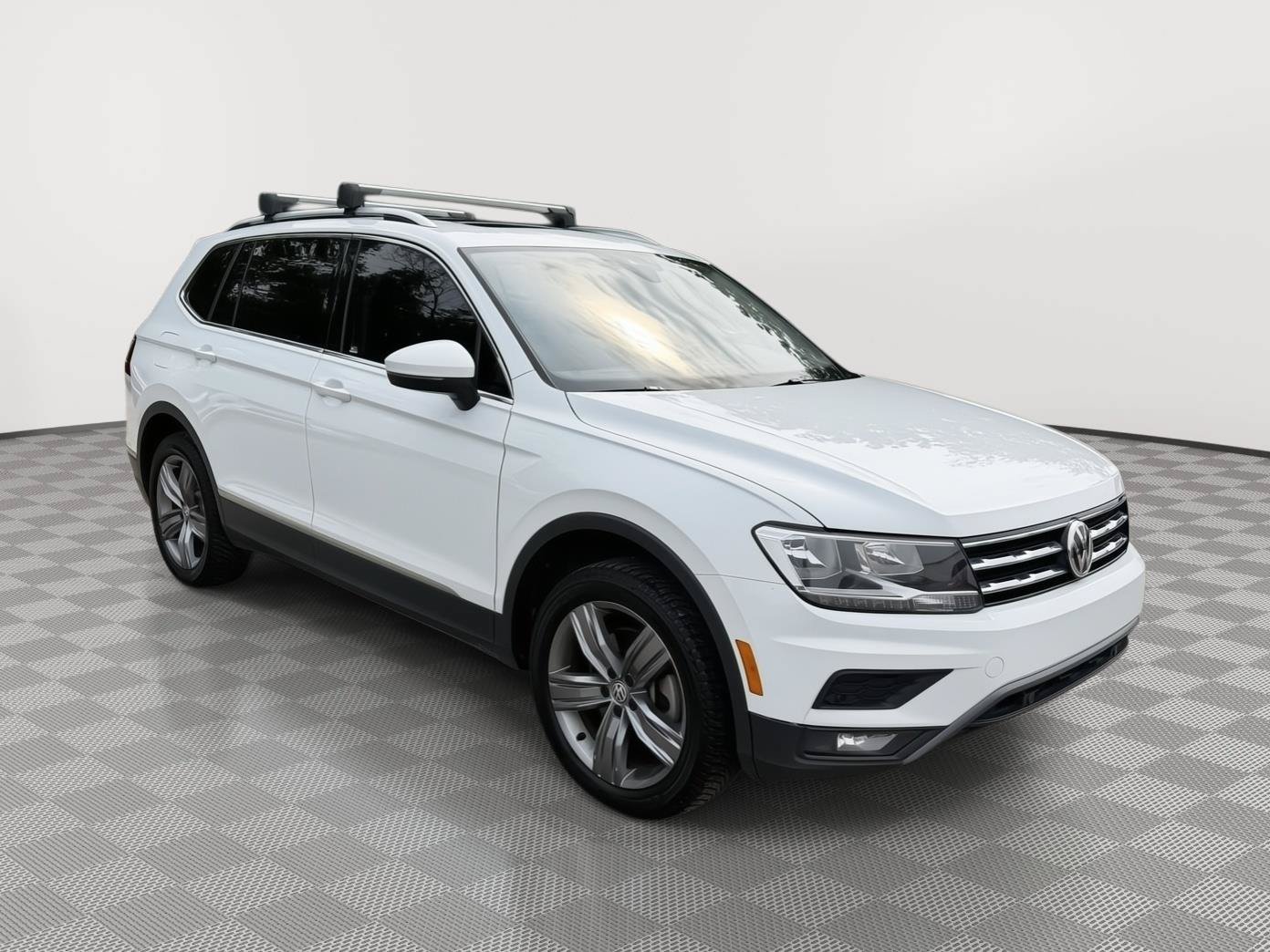 Used 2021 Volkswagen Tiguan SEL AWD/4WD image 9