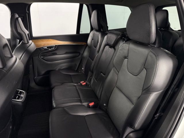 Used 2021 Volvo XC90 T6 Momentum w/ Advanced Package image 16