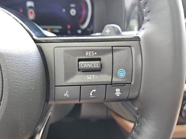 Used 2025 Nissan Pathfinder Platinum AWD/4WD image 25