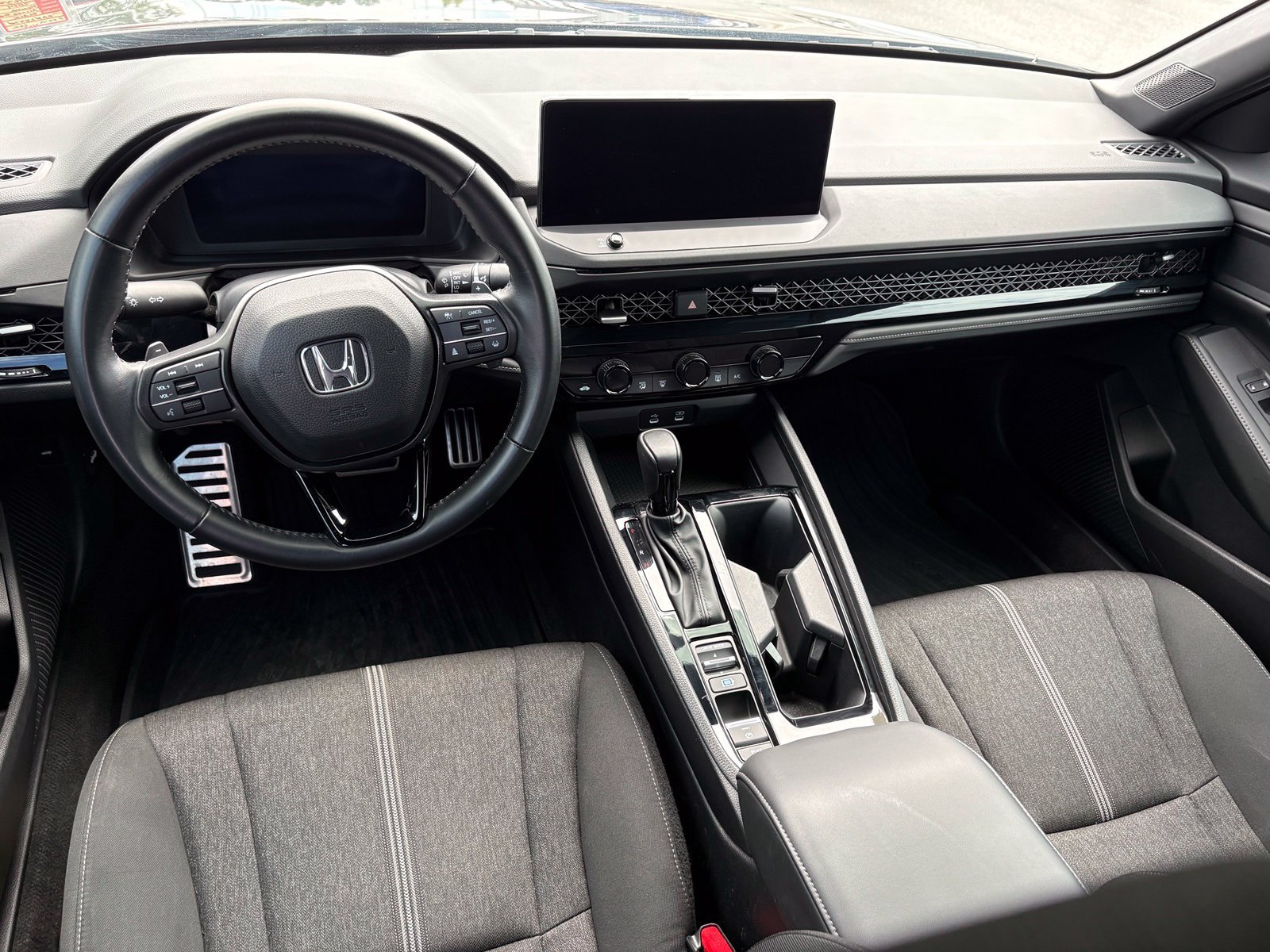 Used 2024 Honda Accord Sport image 13