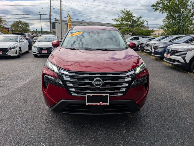 Used 2025 Nissan Rogue SV AWD/4WD image 8
